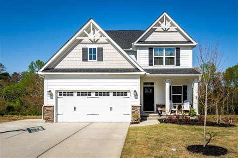 120 Graylyn Ct, Anderson, SC 29621 is a 5 bedroom, 4 bathroom, 5,000 sqft single-family home. This property is not currently available for sale. 120 Graylyn Ct was last sold on Jul 12, 2021 for $682,500 (1% higher than the asking price of $675,000). The current Trulia Estimate for 120 Graylyn Ct is $846,900.